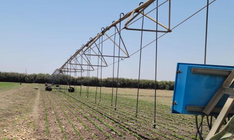Pivot irrigation equipment