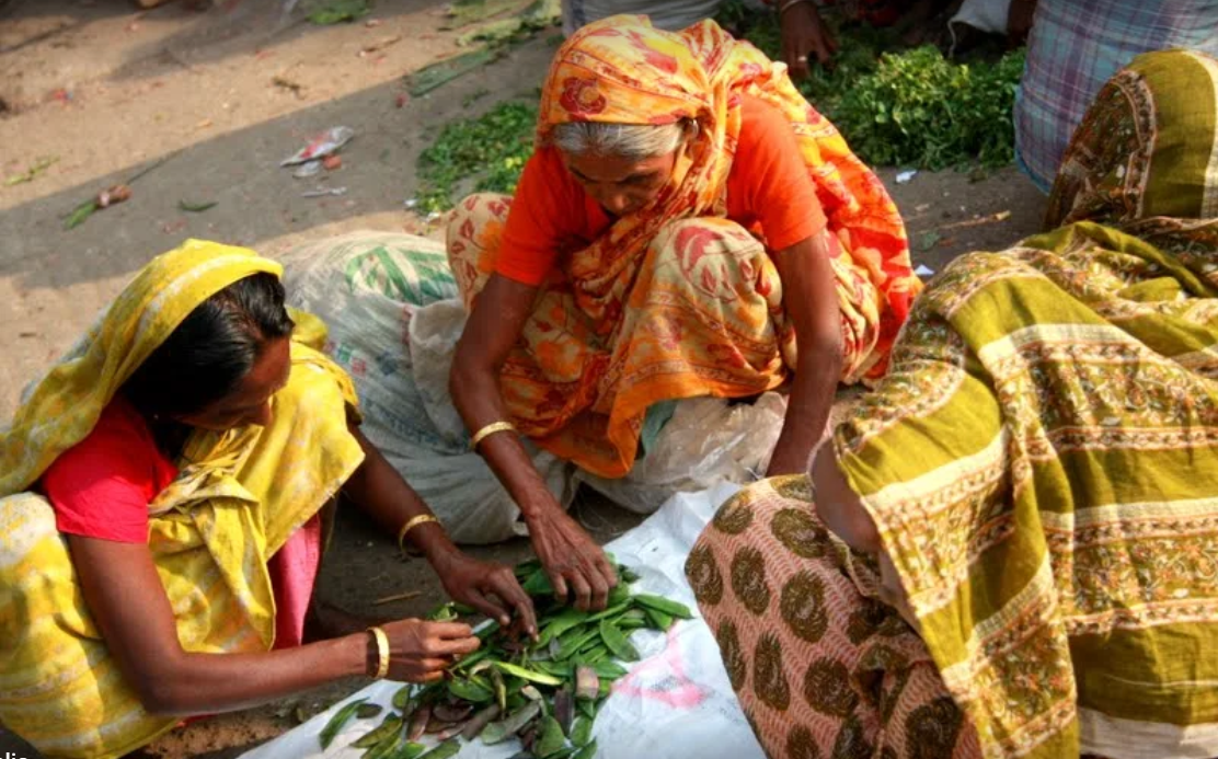 women_in_bangladesh_stads