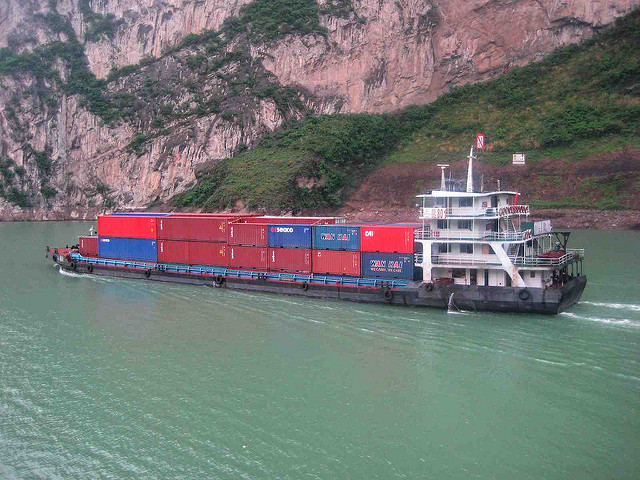 freight_on_yangtze