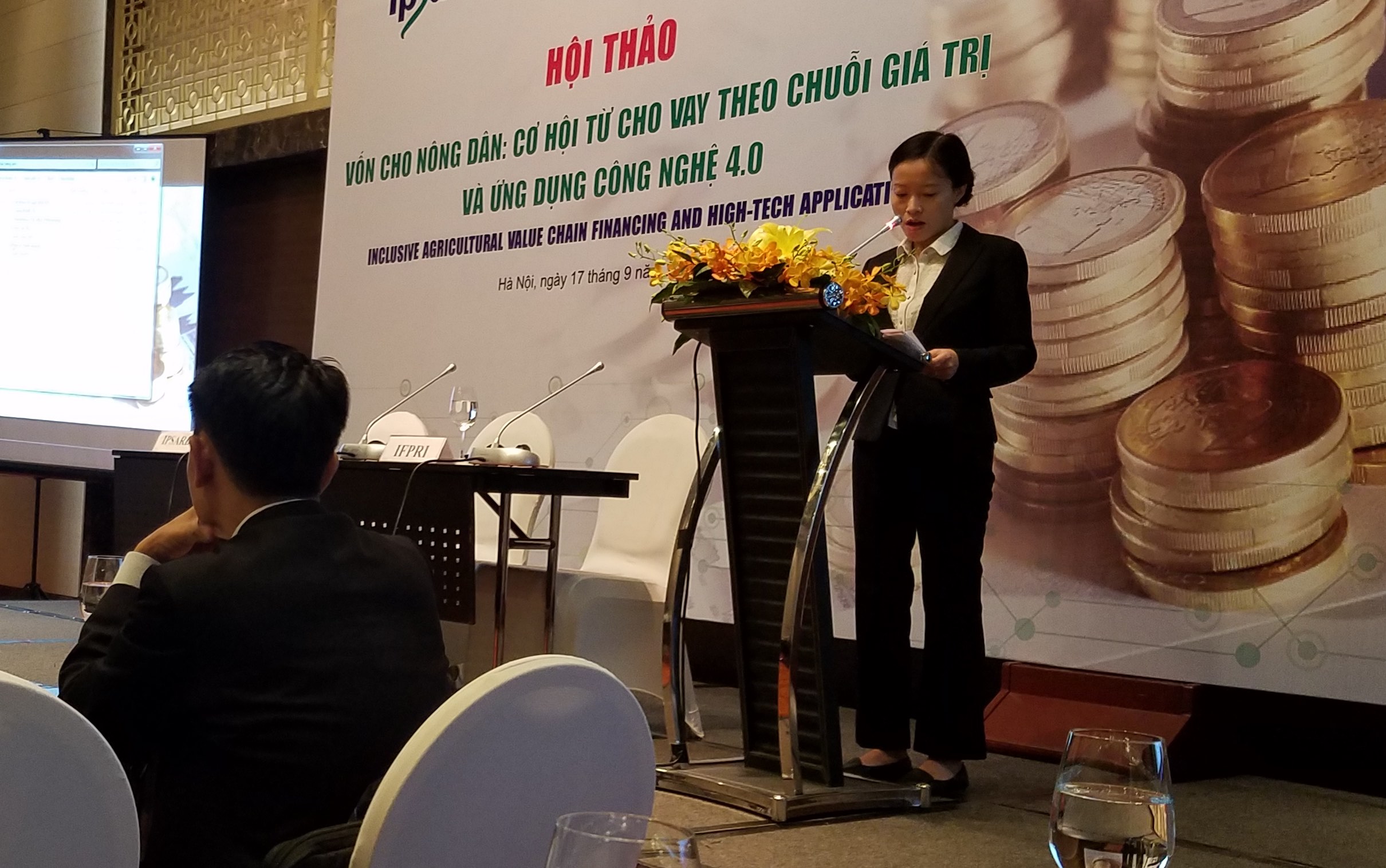 trang_talk_1