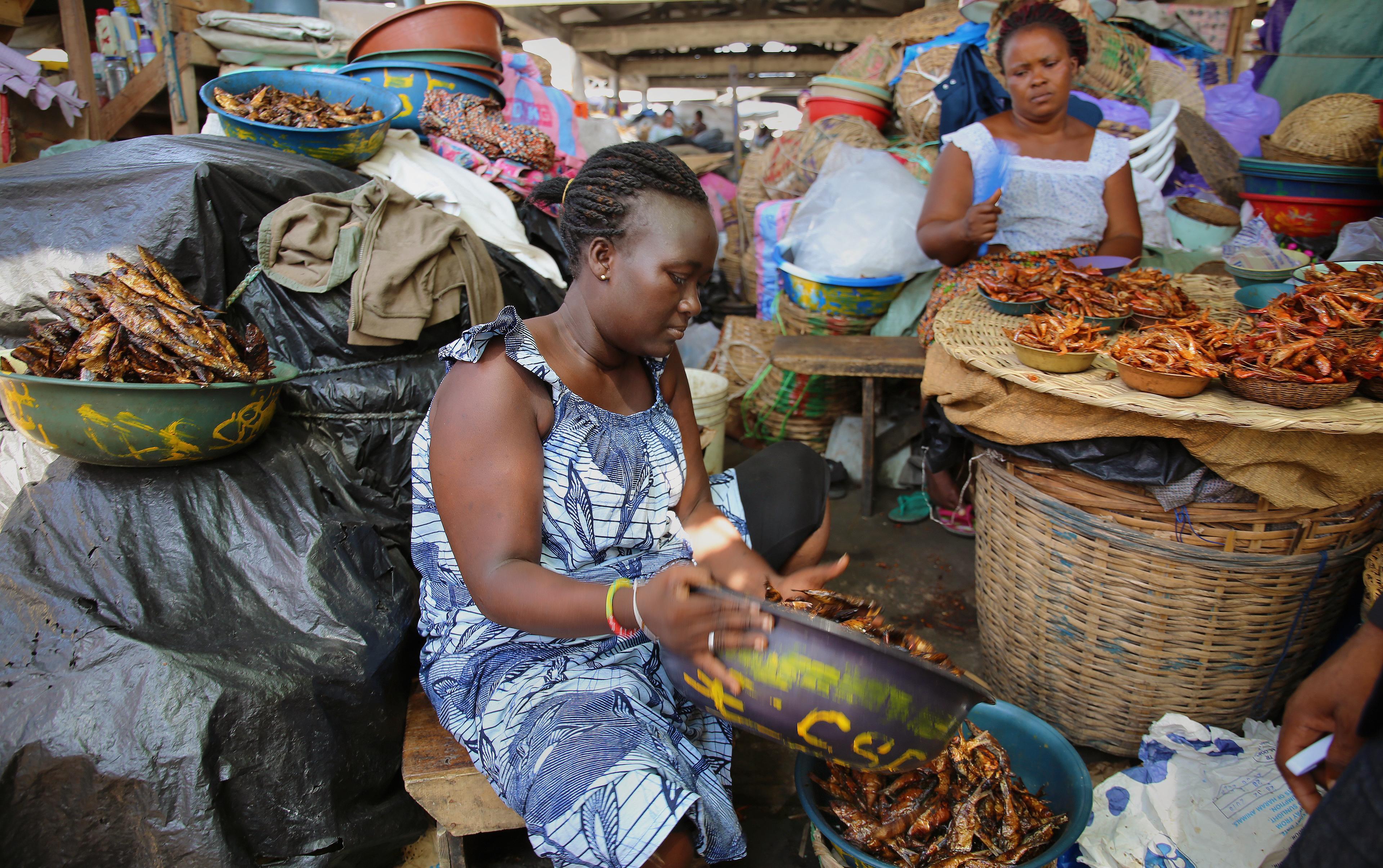 rtch_2019_togo_market_mc_0m8a4541